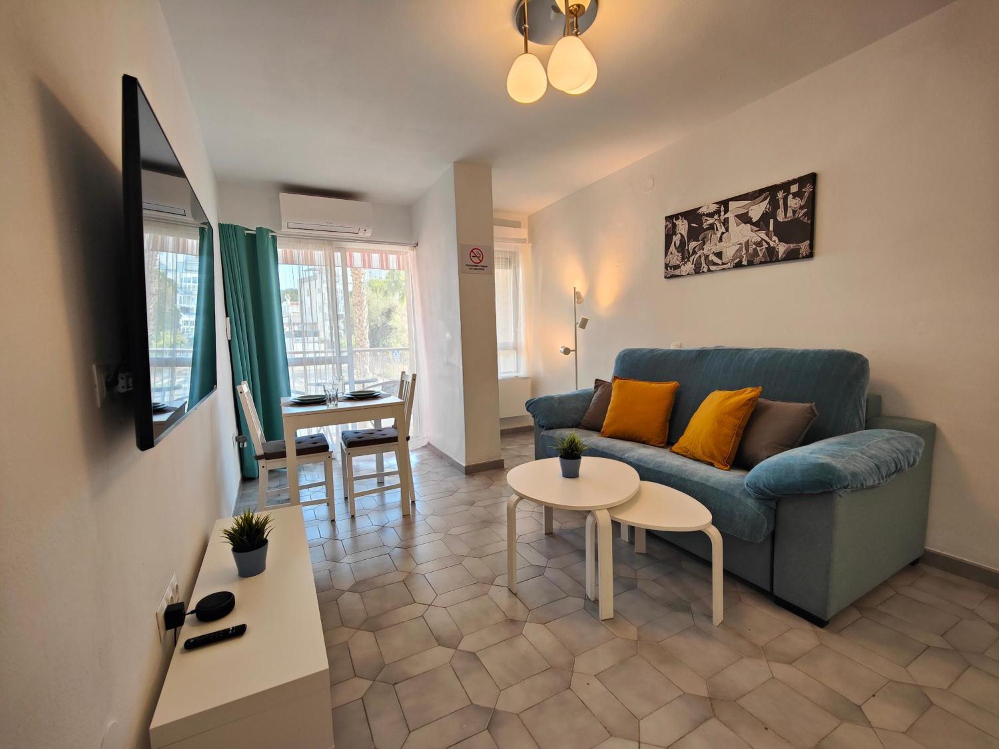 Apartamento Entero, Enormes Piscinas, Terraza Y Playa Benalmadena Exterior photo