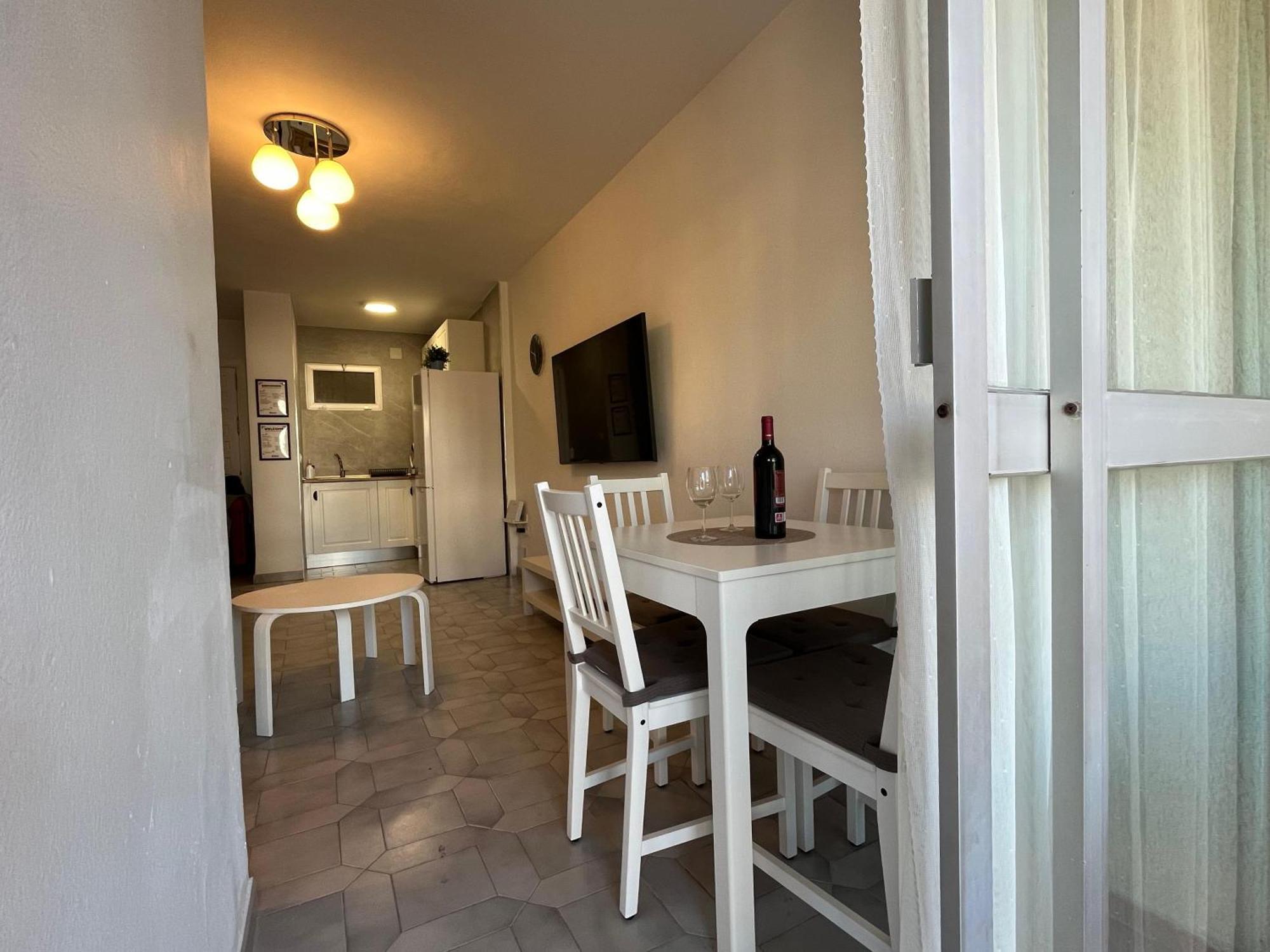 Apartamento Entero, Enormes Piscinas, Terraza Y Playa Benalmadena Exterior photo